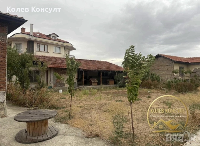 Продавам къща в град Първомай , снимка 4 - Къщи - 52538348