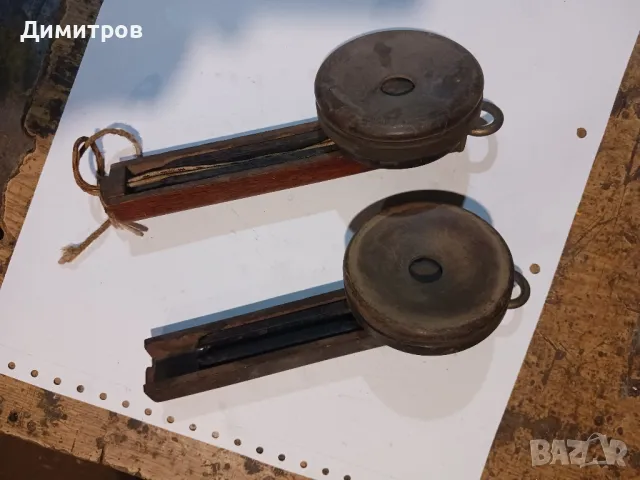 Стари слушалки от телефон.