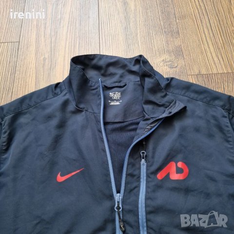 Страхотно  мъжко  яке NIKE спортен модел , горнище , размер  М , снимка 6 - Спортни дрехи, екипи - 40635818