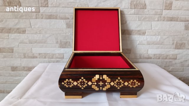 Стара дървена кутия за бижута - украсена с фурнир - №1, снимка 7 - Антикварни и старинни предмети - 43706696