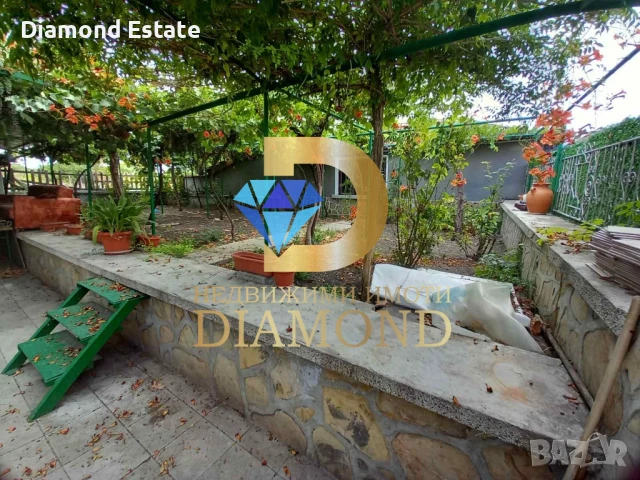 Двуетажна къща в село Зетьово, обл. Стара Загора, снимка 2 - Къщи - 51274535