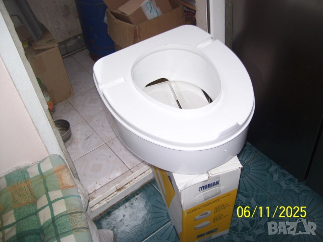 Приставка за тоалетна чиния 