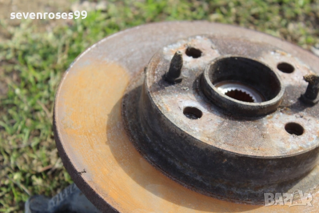 Шенкел главина с диск преден ляв Фиат Пунто 2 2001 1.2i 60 Fiat Punto 2  2/3врати, снимка 5 - Части - 53194161