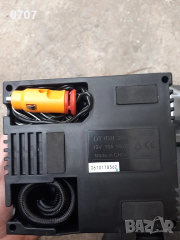 оригинален компресор и спрей за гуми за BMW, снимка 2 - Аксесоари и консумативи - 52653792