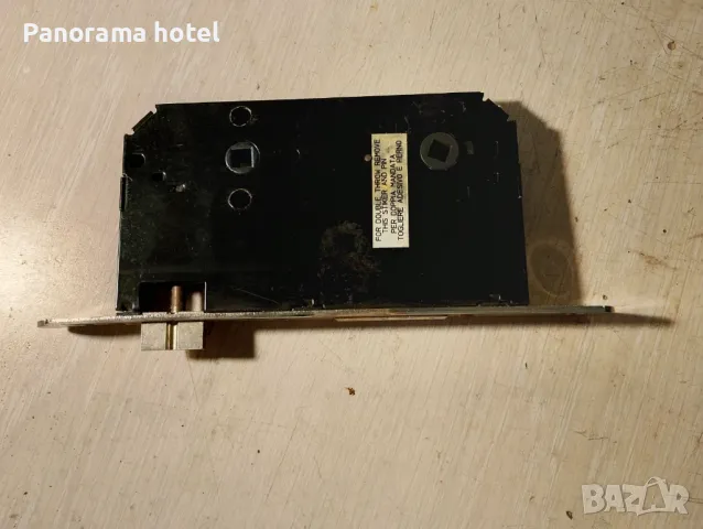  брава за врата