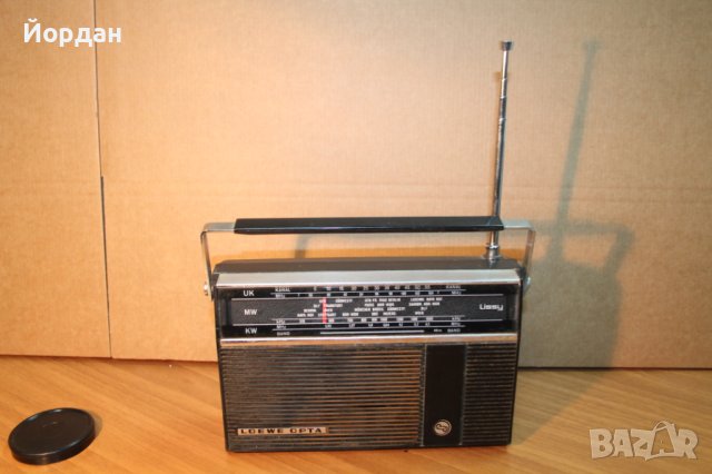 Радио ''Loewe Opta Lissy'', снимка 1 - Радиокасетофони, транзистори - 43789562