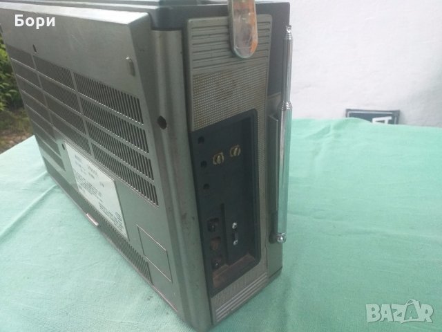 JVC 3060 Radio-TV-Cassette, снимка 13 - Радиокасетофони, транзистори - 33343117