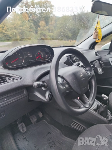Peugeot 208 2014г, снимка 8 - Автомобили и джипове - 52100690