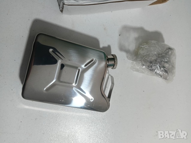 патронче за алкохол джобна бутилка туба за гориво подарък рожден ден декорация уиски фуния к115, снимка 6 - Подаръци за мъже - 51950821