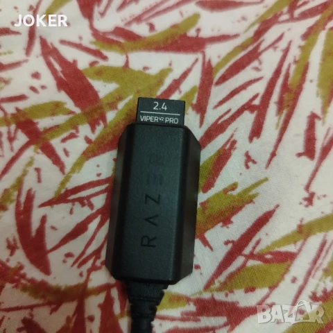 Razer Viper V2 Pro аксесоари – USB ресивър + кабел, снимка 2 - Клавиатури и мишки - 51396312