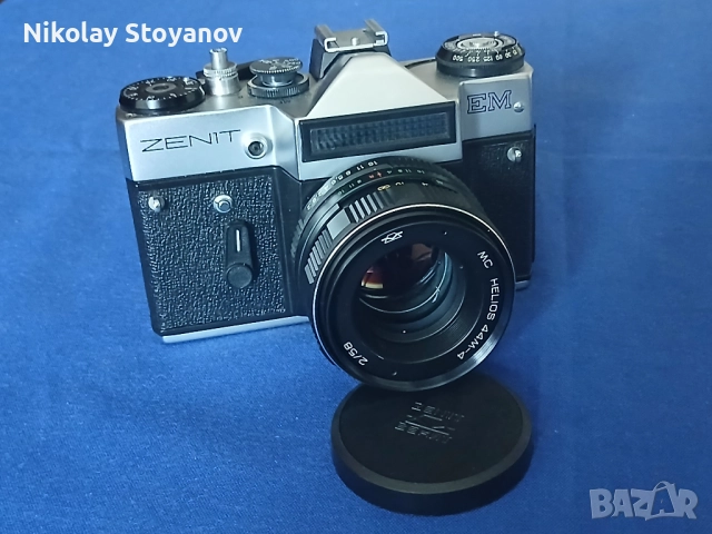Фотоапарат ZENIT-EM с Обектив Helios 44M-4