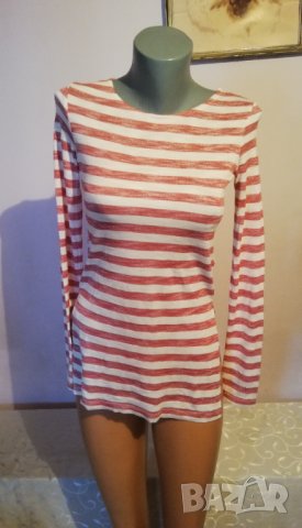 Блуза с дълъг ръкав и удължен гръб на Bershka, р-р S , снимка 3 - Блузи с дълъг ръкав и пуловери - 34582607