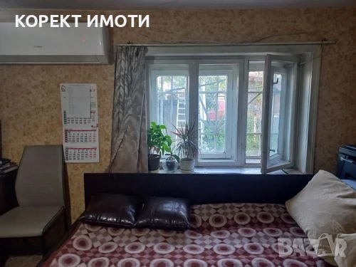 Продава КЪЩА НА ДВА ЕТАЖА  в гр. Попово Център, снимка 6 - Къщи - 50991311