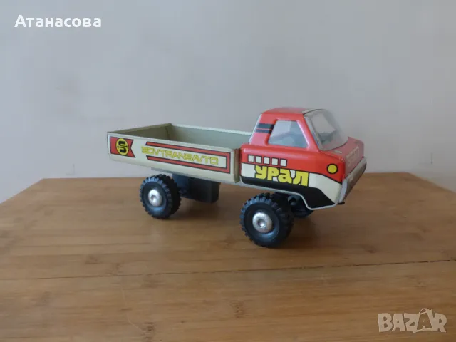 Метално механично камионче УРАЛ камион количка играчка 1970 г
