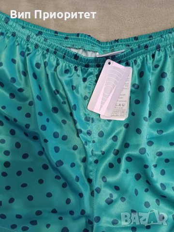 Абсолютно чисто нов с етикета къс панталон сатен зелен, снимка 3 - Къси панталони - 43182672