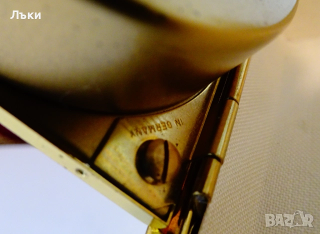 Europa механичен настолен часовник будилник,рубини,кожа. , снимка 6 - Антикварни и старинни предмети - 51826154