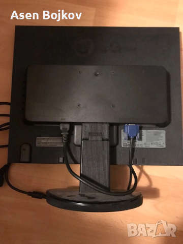 Продавам монитор, снимка 2 - Монитори - 52680623