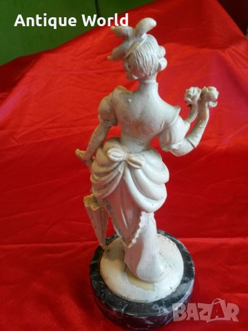 Старинна Италианска Статуетка "Дамата с Чадъра", снимка 3 - Антикварни и старинни предмети - 26241312