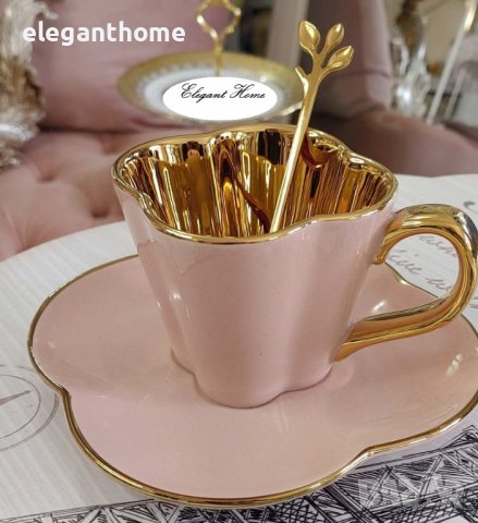 Елегантен комплект за чай/kaфе -Цвят пепел от рози със златно, снимка 1 - Чаши - 37680532