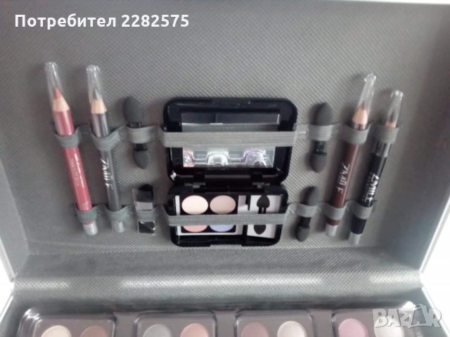 Професионално куфарче с гримове в цвят розово злато, снимка 3 - Подаръци за рожден ден - 28664518