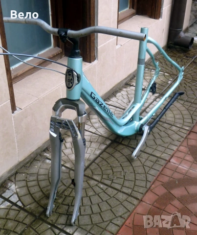 Алуминиева рамка ГАЗЕЛЕ ! 28 цола за вътрешни скорости !, снимка 3 - Части за велосипеди - 53285582