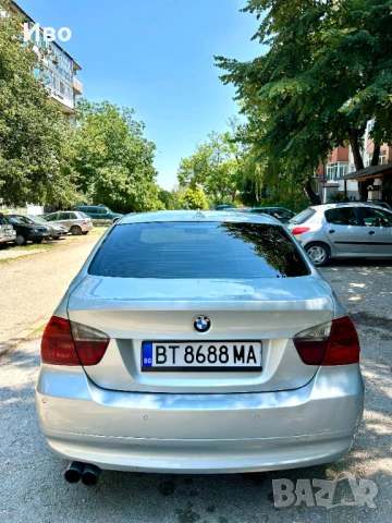 BMW Е90 325i ПЕРФЕКТНА!, снимка 4 - Автомобили и джипове - 50999267