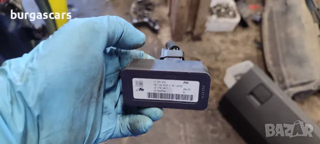 Сензор ESP 13 257 072 Opel Zafira B - 60лв