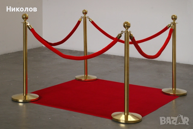Комплект две златисти ограничителни колчета с едно червено въже, снимка 9 - Друго търговско оборудване - 51837886