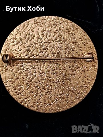 Винтидж брошка с порцелан, Чехословакия , снимка 3 - Антикварни и старинни предмети - 39955634