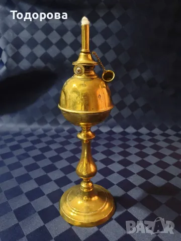 Елегантна месингова лампа с форма на свещник, снимка 4 - Антикварни и старинни предмети - 49424115