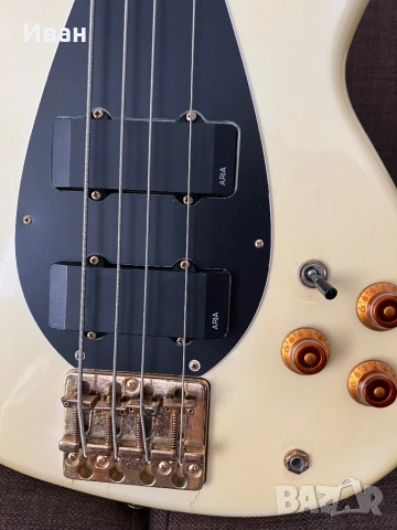 Бас китара Aria pro ll -Made in Japan, снимка 3 - Китари - 53425768