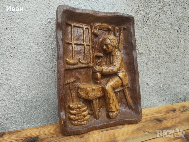Дърворезба изобразяваща Дърводелец , снимка 3 - Антикварни и старинни предмети - 52418030