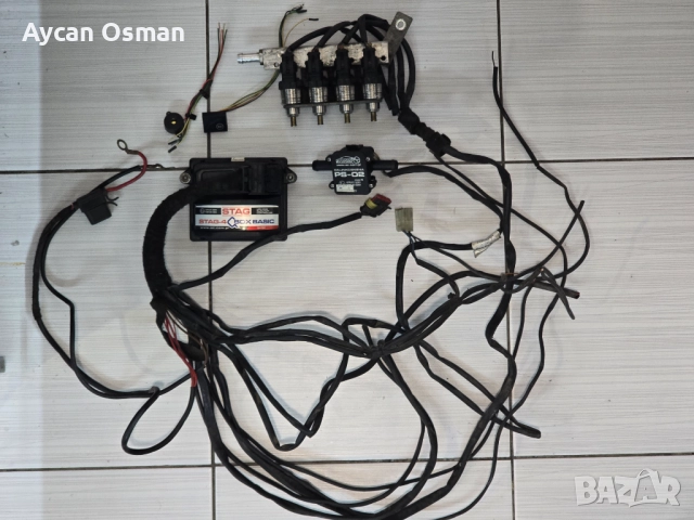 Комплект STAG газов инжекцион – ECU QBOX BASIC + рейка с дюзи + MAP PS-02 + бутон + зумер + кабели, снимка 2 - Аксесоари и консумативи - 52888823