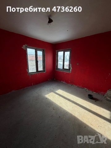 Продава се двуетажна къща – простор, уют и спокойствие!, снимка 5 - Къщи - 53458035