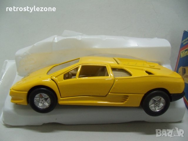 № 7310 стар макет автомобил Lamborghini Diablo - Mini Flitzer - WELLY  - размер 11 / 5 / 3,5 см  , снимка 3 - Други ценни предмети - 43467883