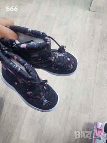 Ботушки, снимка 4 - Детски боти и ботуши - 42982818