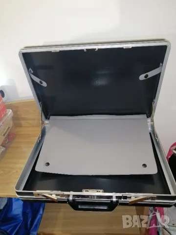 Ретро дипломатическо куфарче от поликарбонат , снимка 6 - Куфари - 49969939