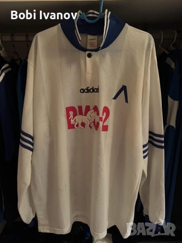 ТЪРСЯ ТАКИВА ФЛАНЕЛКИ НА ЛЕВСКИ