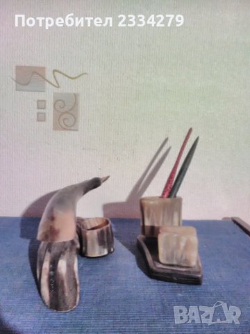 Статуетка мастилница  ,,ПИНГВИН' и поставка за пишещи предмети,ръчно изработена от биволски рог., снимка 7 - Статуетки - 39620973