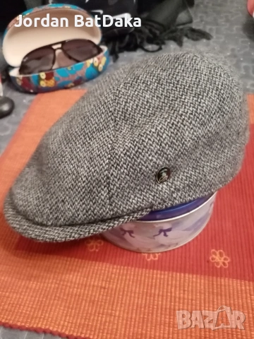 Мъжки каскет 56см
