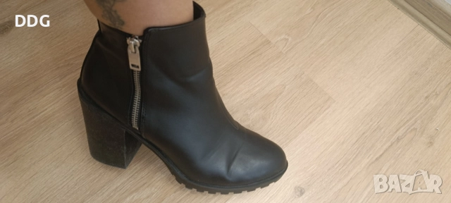 Боти на ток H&M, снимка 2 - Дамски боти - 52242928