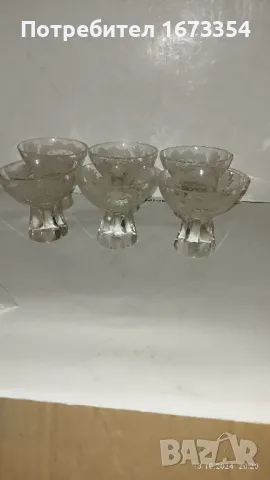 Кристални чаши, снимка 2 - Антикварни и старинни предмети - 47569863