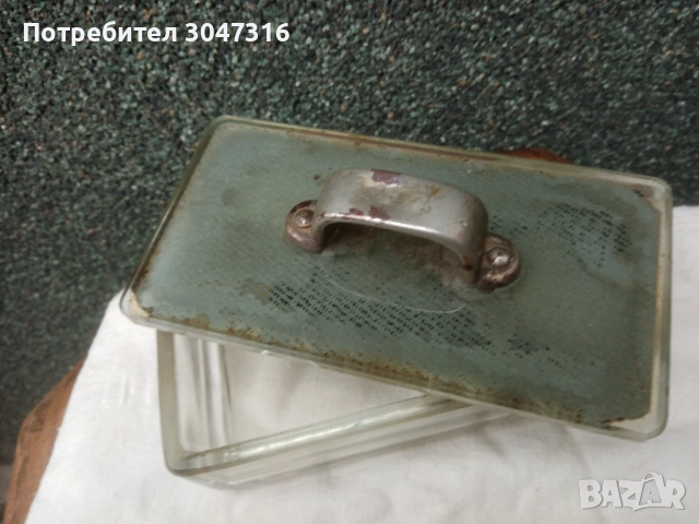 Антикварна стъкленица за стерилни материали. Ретро медицинско стъклено изделие.