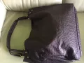 Дамска чанта,от водоустойчива промазка,едно отделение ,затваряне с магнитно копче , снимка 2
