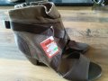 Нови сандали естествена кожа caprice  39 номер, снимка 1 - Дамски обувки на ток - 28254742