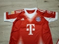 Детски екип и тениски за големи на Байерн Мюнхен, снимка 1