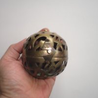 Ажурен бронзов свещник топка  маркиран , снимка 7 - Декорация за дома - 43559678