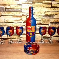 Подарък за фен на FCB (Барселона)- Ръчно декорирана бутилка, снимка 2 - Подаръци за мъже - 39943215