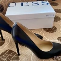Елегантни обувки Guess, снимка 1 - Дамски обувки на ток - 44115144