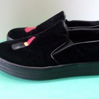 Дамски черни обувки с апликации Fred, снимка 3 - Дамски ежедневни обувки - 27342884